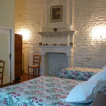 Bed and Breakfast Le Logis De Faugerit Frontenay-Rohan-Rohan Esterno foto