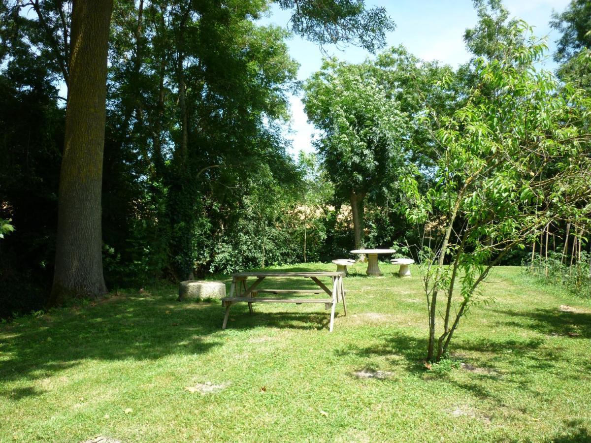 Bed and Breakfast Le Logis De Faugerit Frontenay-Rohan-Rohan Esterno foto