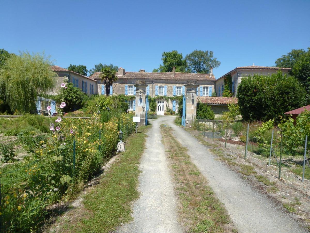 Bed and Breakfast Le Logis De Faugerit Frontenay-Rohan-Rohan Esterno foto